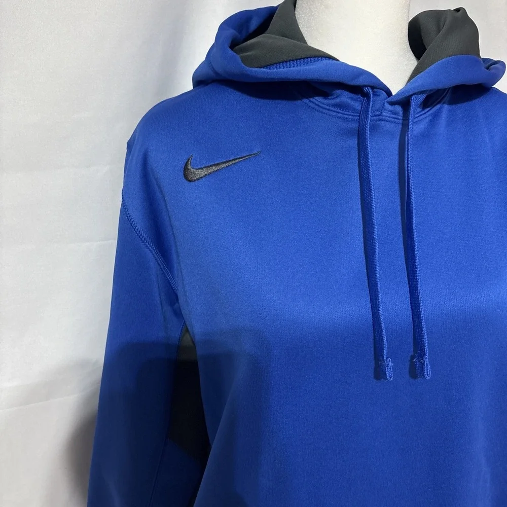Nike therma fit